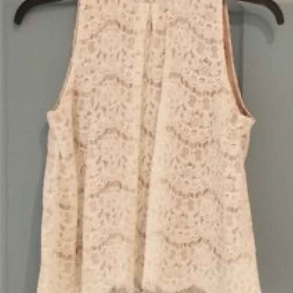 Fire Ivory Mock Neck Lace Sleeveless Blouse with Key Hole Detail - Picture 4 of 4